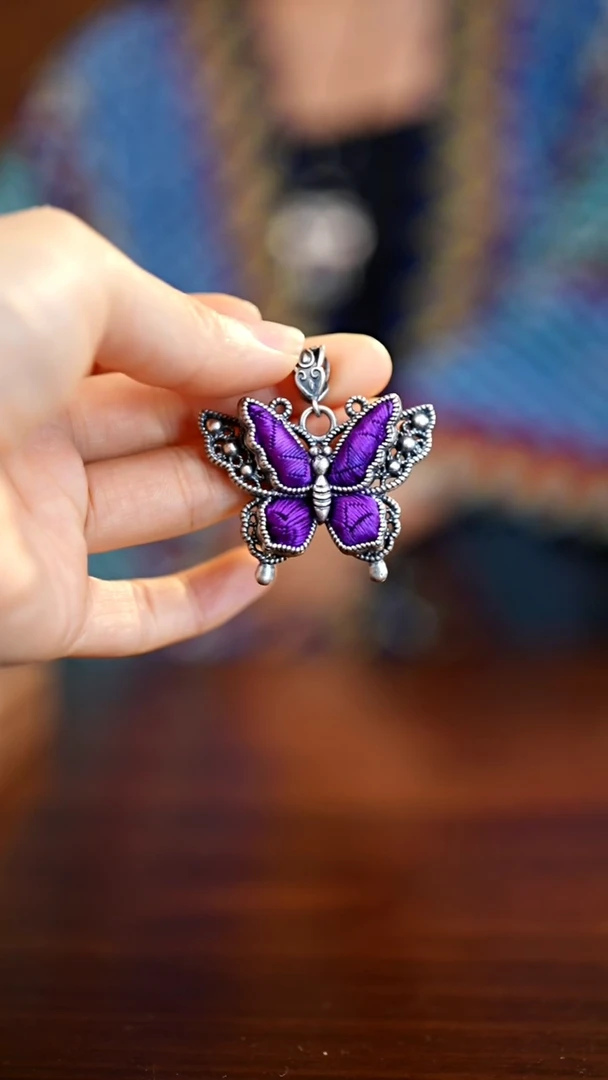 刺绣私人定制苗族手工A170