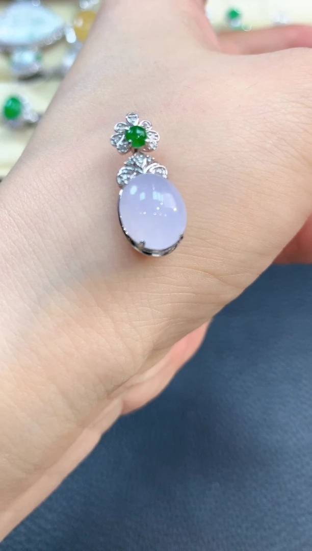 【闪购商品】翡翠吊坠(不含链)18K金镶嵌b4有色差多样性一件发货