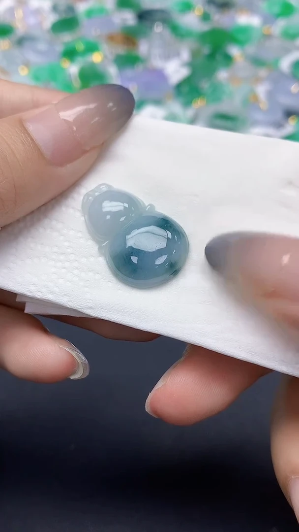 翡翠未镶嵌颈饰天然缅甸a货翡翠