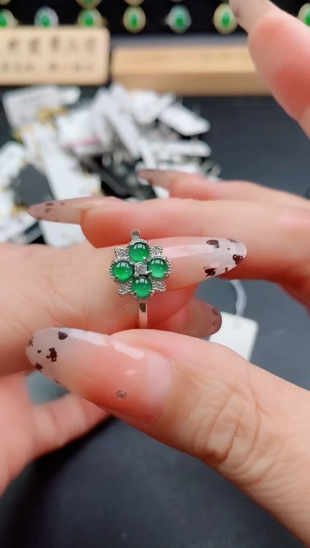 银S925镶嵌戒指翡翠1