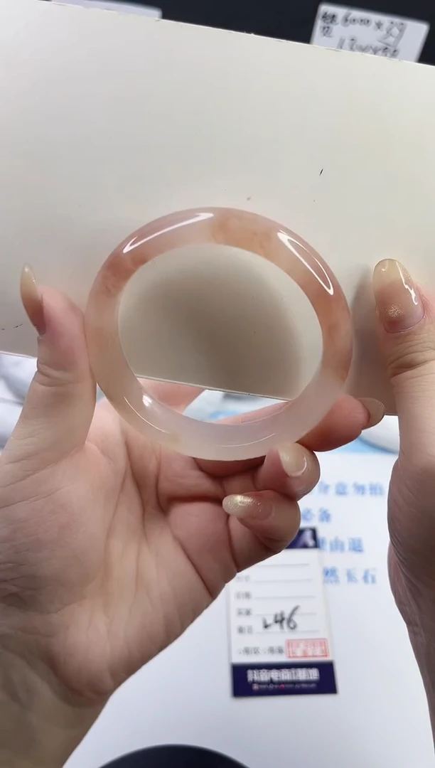 未镶嵌手镯石英质玉多样性发货L46