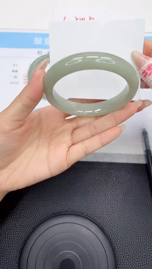 石英质玉手镯未镶嵌94-62.8