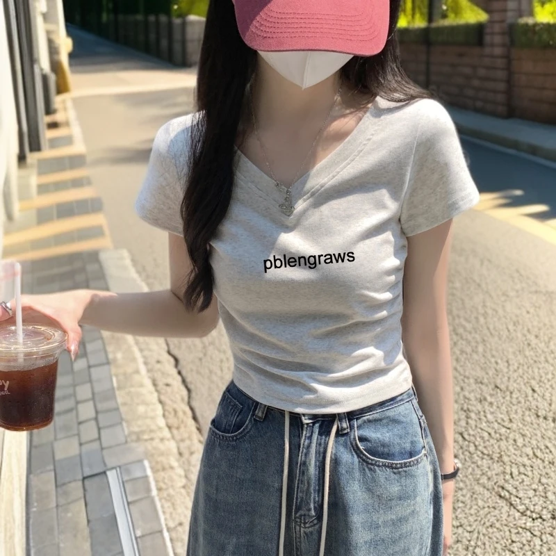 辣妹修身V领正肩短袖t恤女2025夏季新款爆款褶皱设计感时尚上衣潮