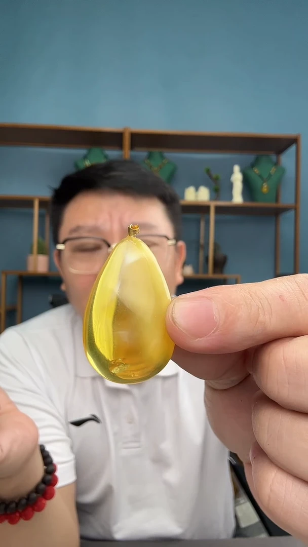 22K金镶嵌琥珀裸石57（有瑕介意勿拍）