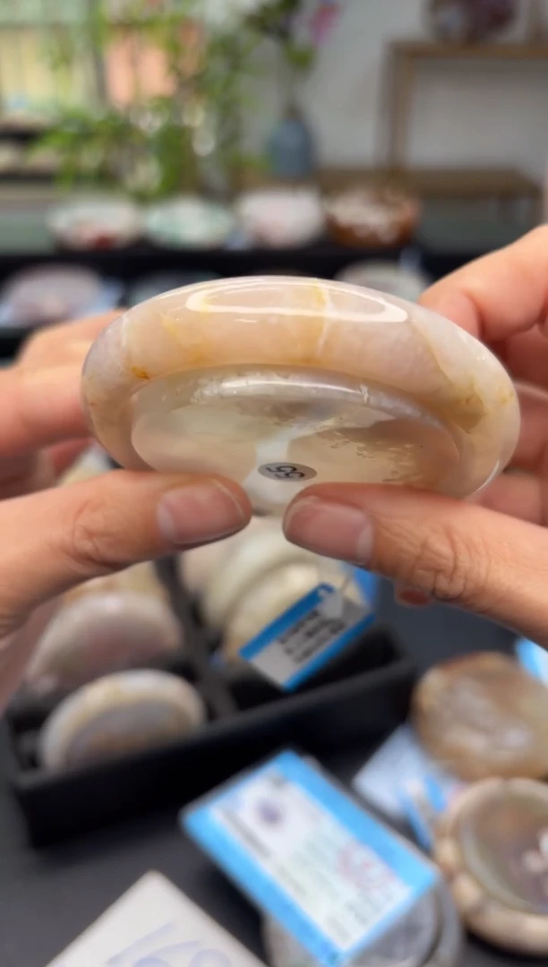 【闪购商品】石英质玉手镯未镶嵌C885(55圈赠送镯心)