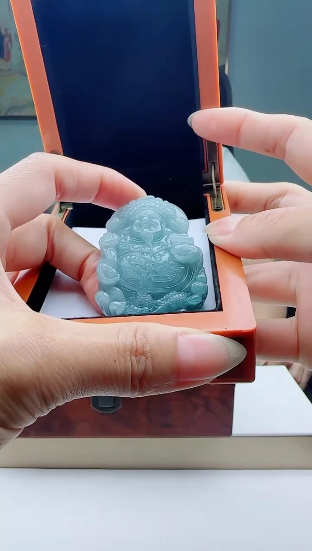 颈饰未镶嵌翡翠多样性发其一
