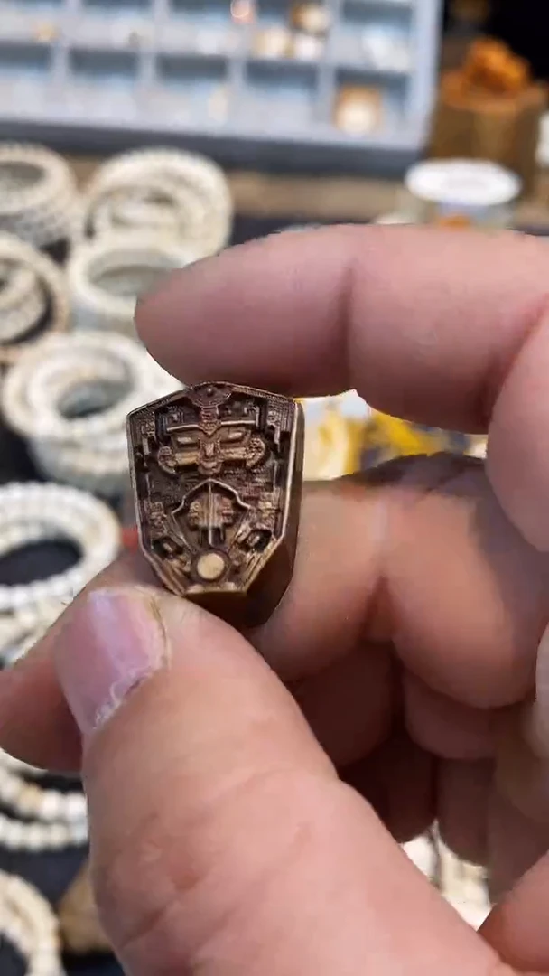 泥塑朋小把玩件摆件