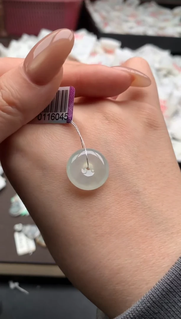 【闪购商品】翡翠挂件未镶嵌一