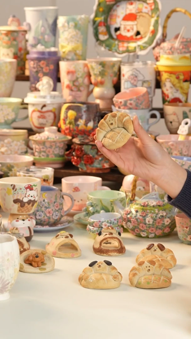 摆件陶景德镇釉下彩手绘设计师款陶瓷