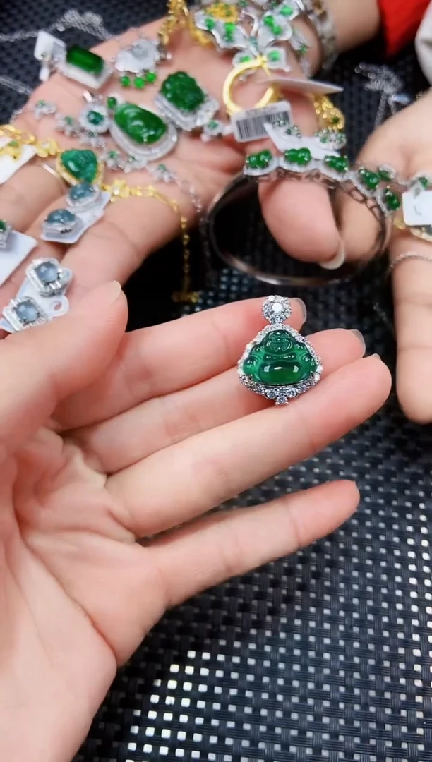 【闪购商品】翡翠吊坠(不含链)未镶嵌11111111