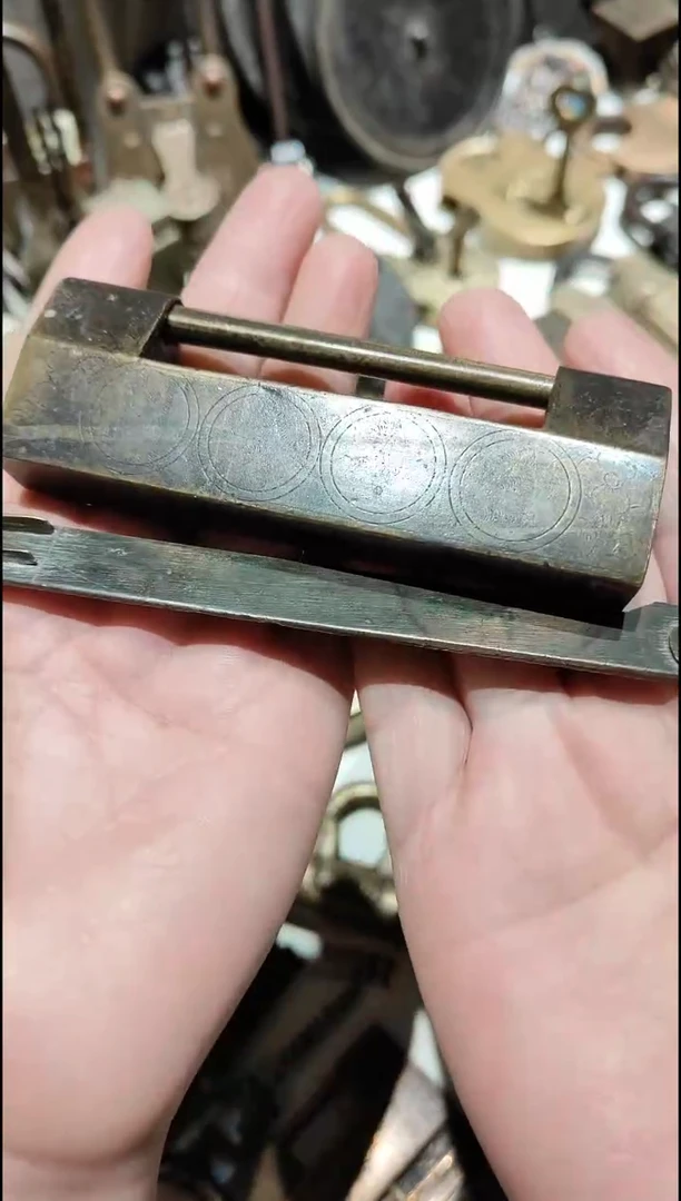 金属古典摆件家居摆件一个