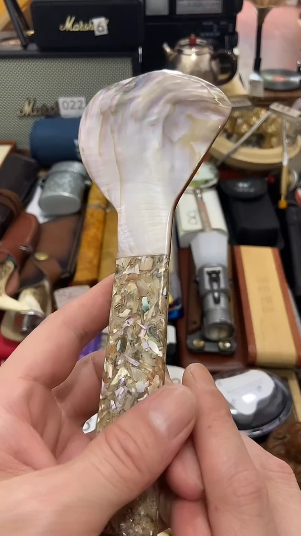 瓷片闪购商品  如图所示