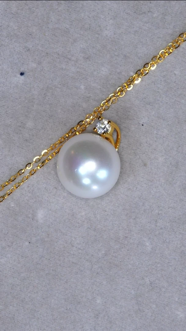 【闪购商品】淡水珍珠颈饰银S925镶嵌白金色吊坠