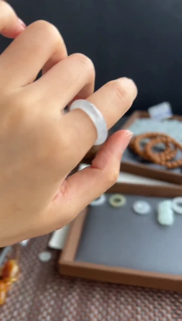 翡翠未镶嵌吊坠(不含链)307买断15