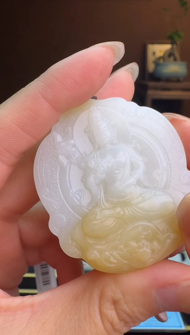 和田玉未镶嵌颈饰1