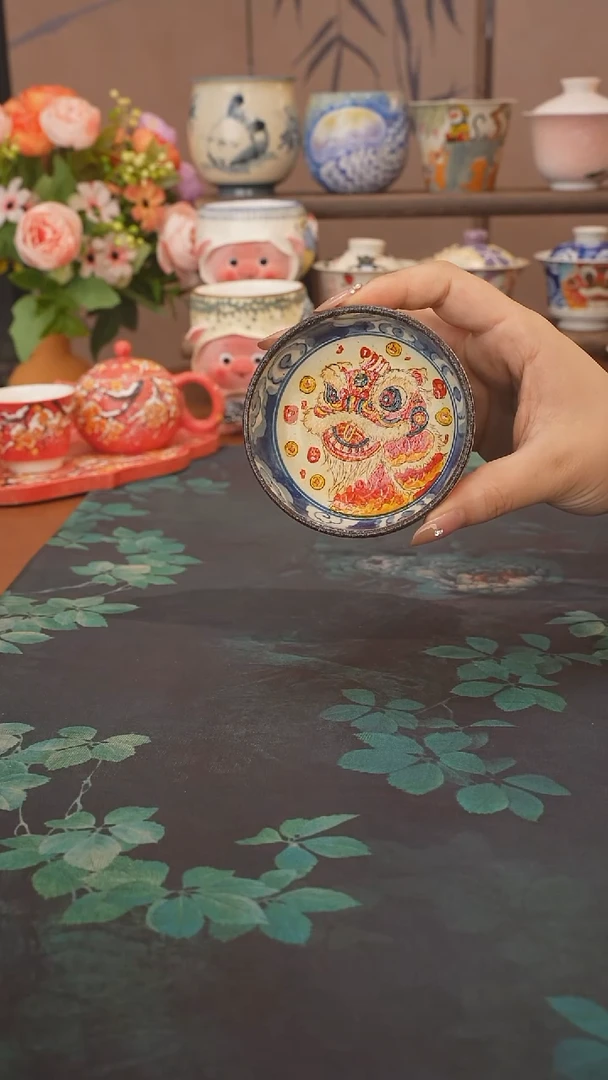 迷糊   醒狮紫砂普洱杯