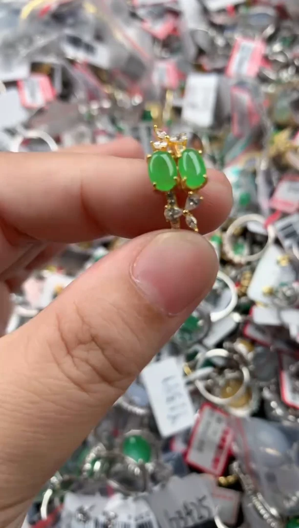 银S925镶嵌戒指翡翠333    1