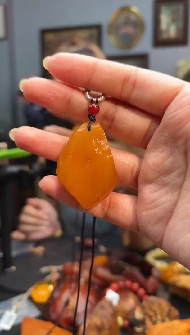 琥珀颈饰未镶嵌吊坠