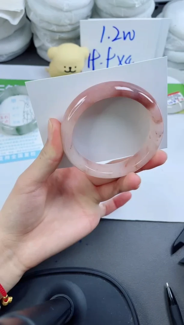 【闪购商品】石英质玉手镯未镶嵌79-58.3