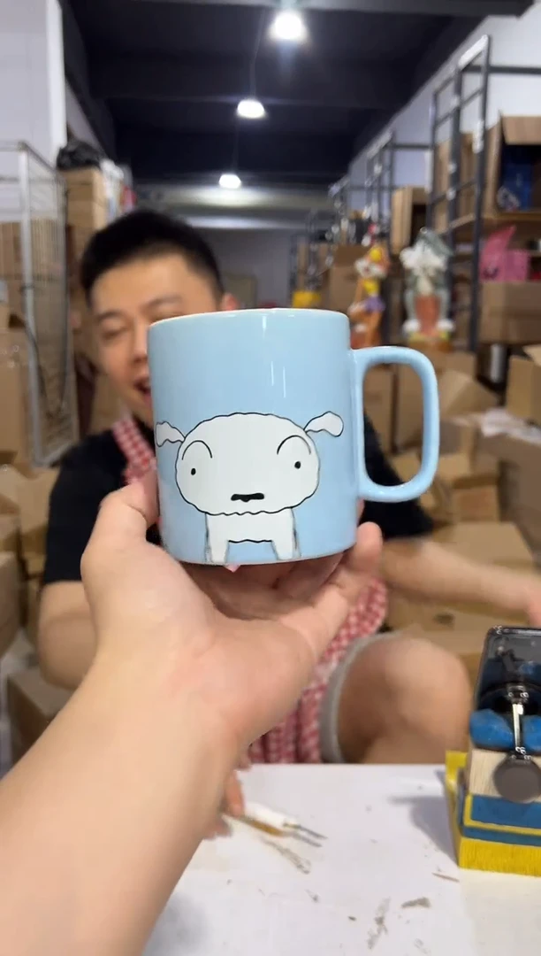 瓷片蓝色小白水杯微瑕