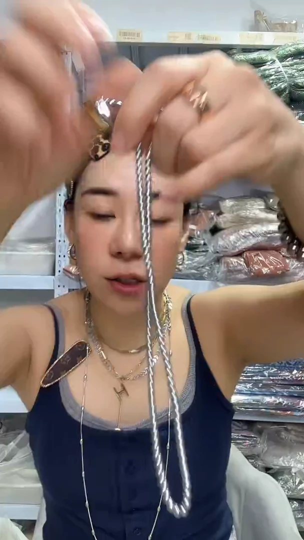 聚酯纤维芳姐饰品福利173