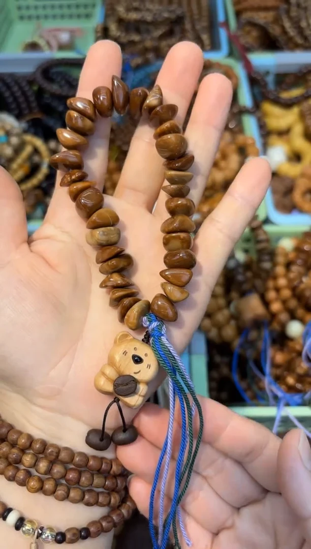 吊坠白玉菩提库克随行