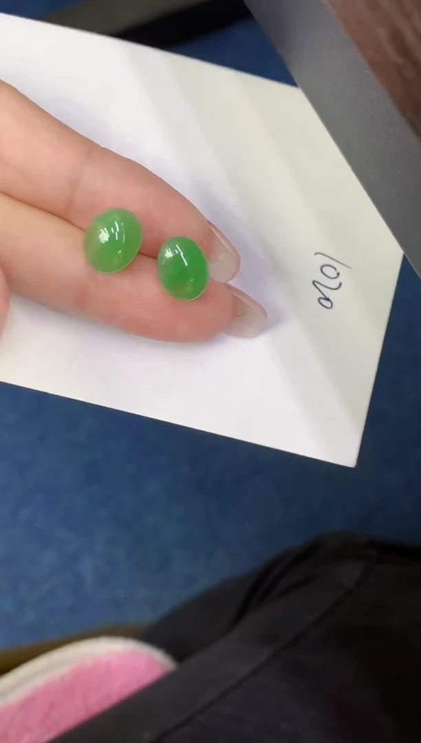 翡翠18K金镶嵌颈饰缅甸天然翡翠A货