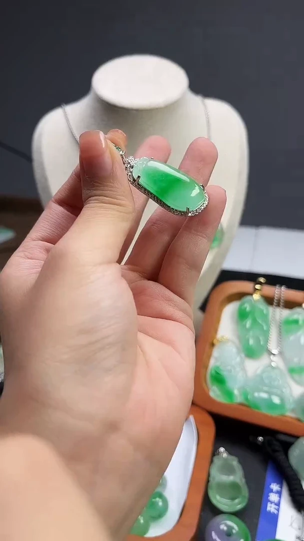 颈饰未镶嵌翡翠  所见即所得 一图一物