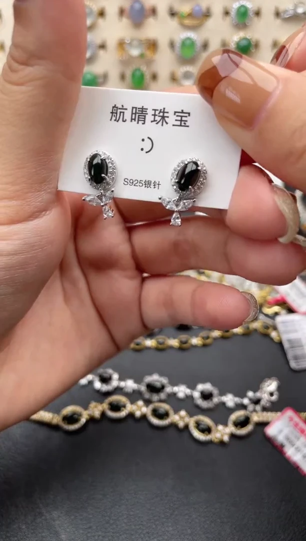 翡翠戒指银S925镶嵌一物一证一礼盒