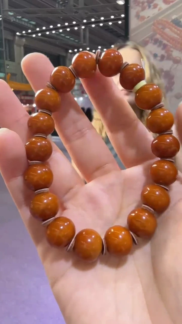 手链琥珀未镶嵌174秒拍号 假一罚三