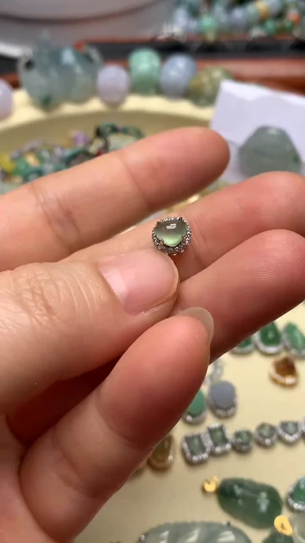 【闪购商品】翡翠颈饰银S925镶嵌翡翠镶嵌桃心