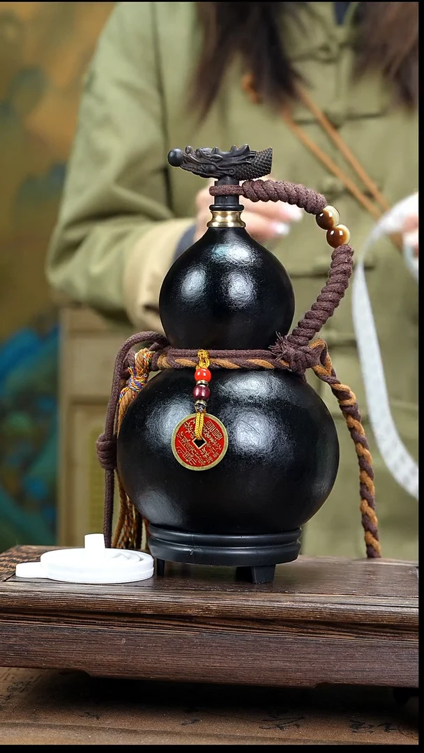 YC059精品藏绳款天然酒葫芦（一物一拍）