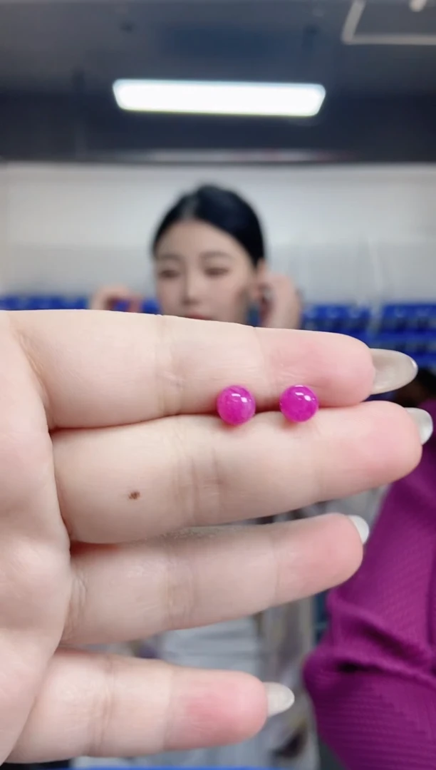 【闪购商品】苏纪石（舒俱来）耳钉未镶嵌多样性发其一颜色微差