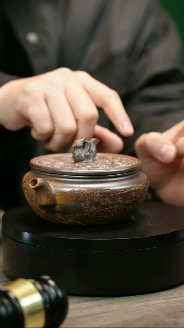 茶壶紫砂杭****司H2459李三妹段泥凤凰扁碗