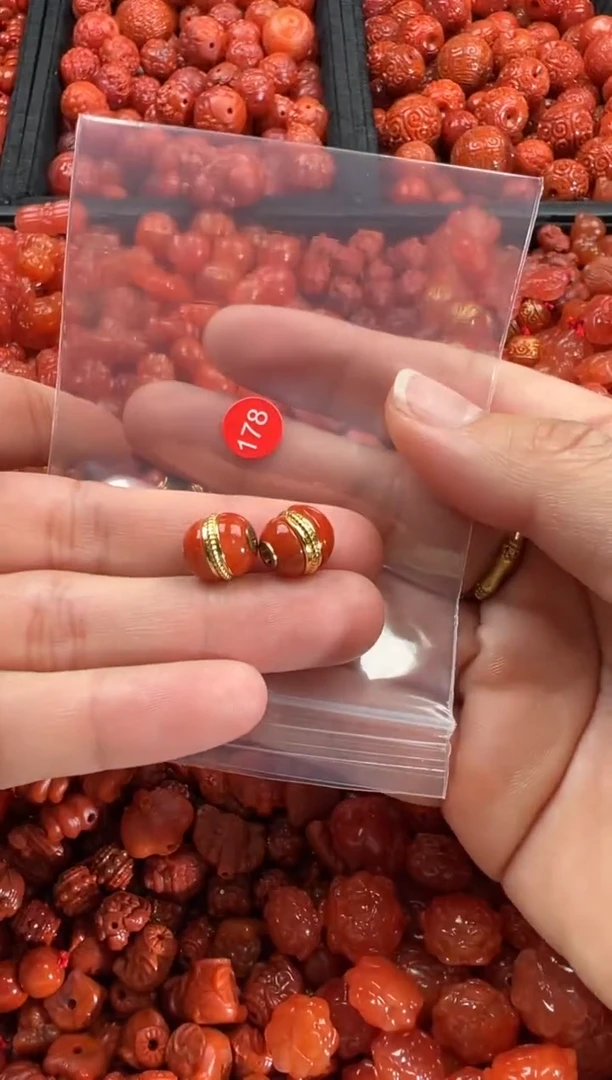 【闪购商品】南红玛瑙颈饰未镶嵌1