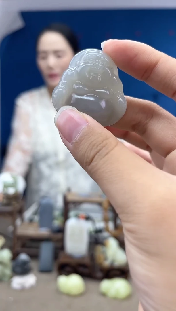 和田玉未镶嵌颈饰1