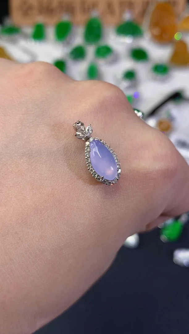 吊坠(不含链)18K金镶嵌翡翠Q346|9800