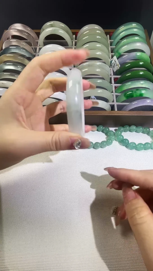 灵动飘花高货毕业款手镯