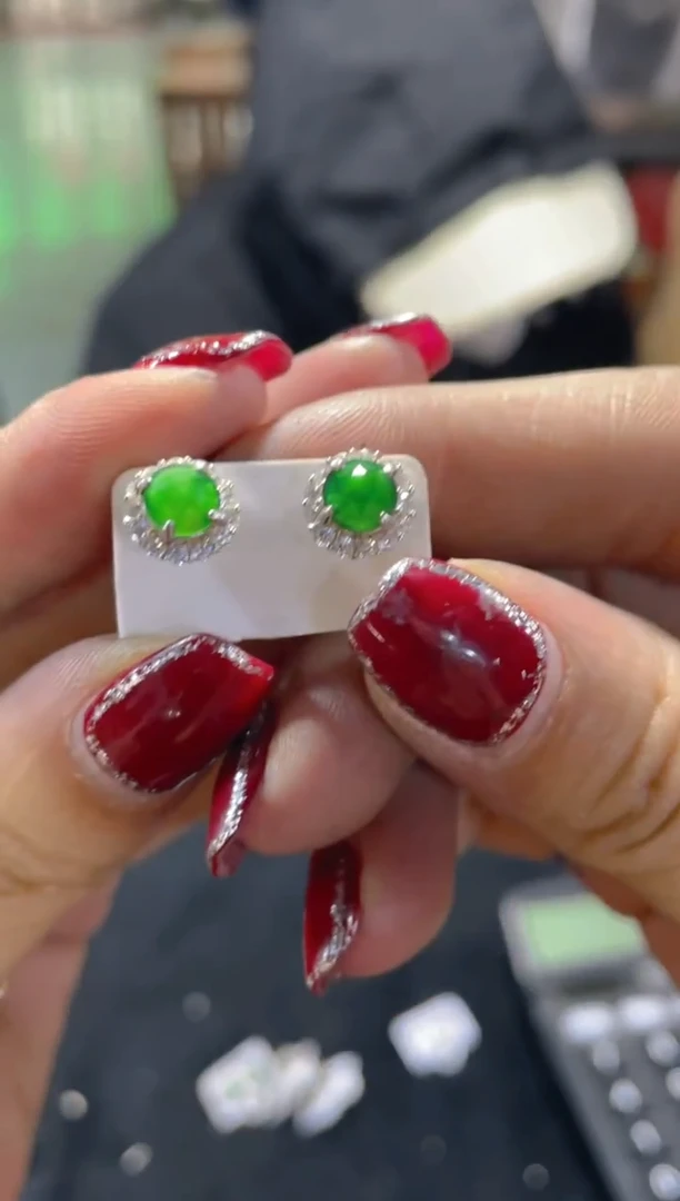 【闪购商品】定制翡翠未镶嵌天然A货翡翠假一罚四（多样性发一件）