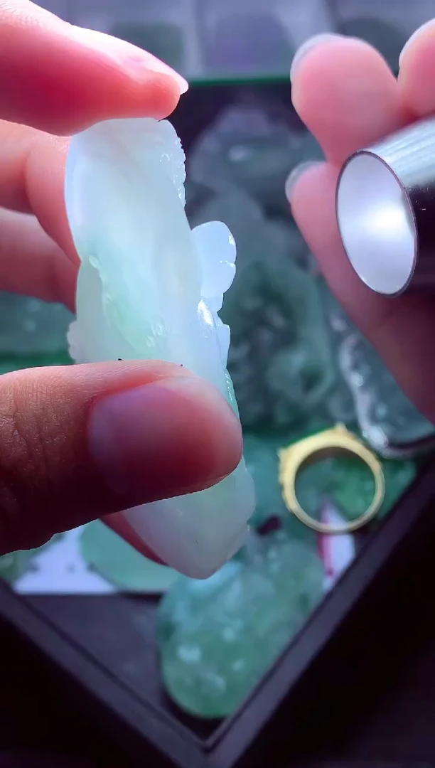 未镶嵌定制翡翠小*?毛货翡翠定制