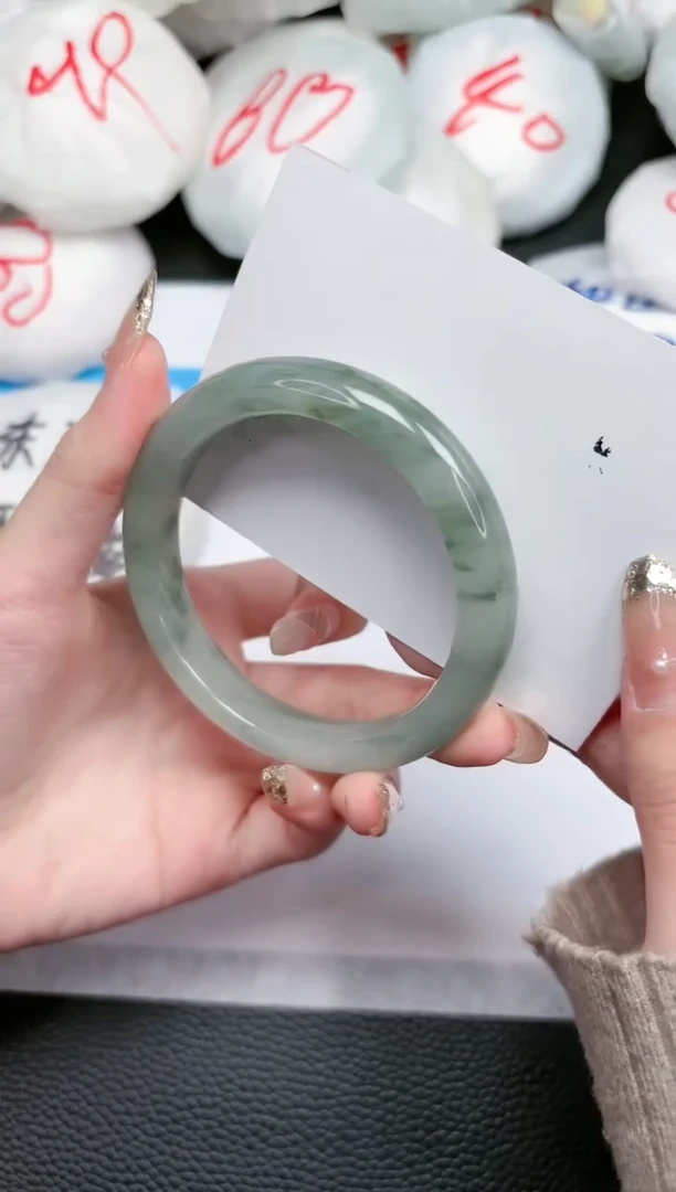 【闪购商品】石英质玉手镯未镶嵌147-58