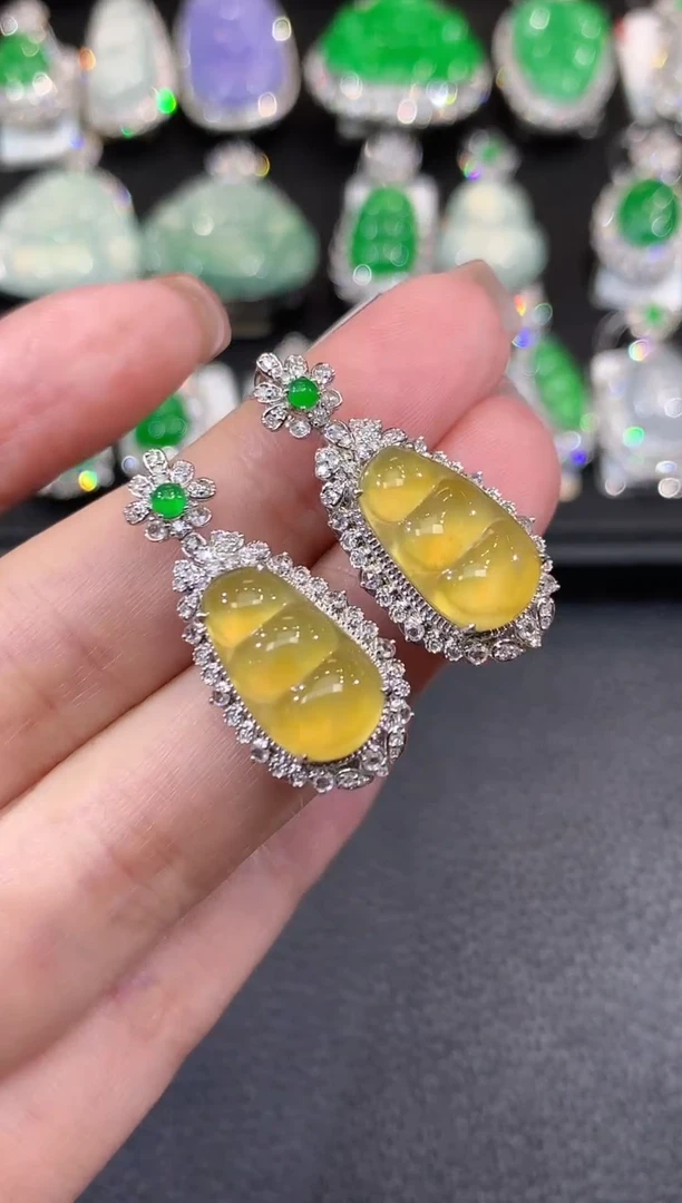 吊坠(不含链)18K金镶嵌翡翠D33 多样性发货一件