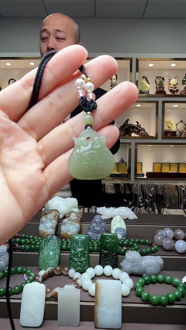 【闪购商品】和田玉颈饰未镶嵌苏