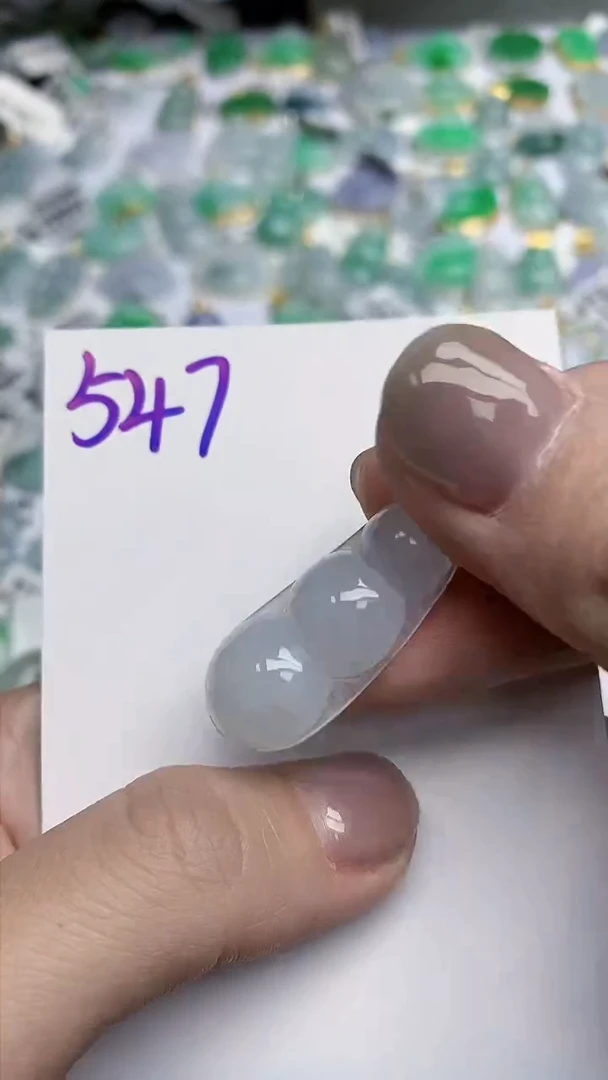 【闪购商品】翡翠挂件18K金镶嵌天然翡翠A货