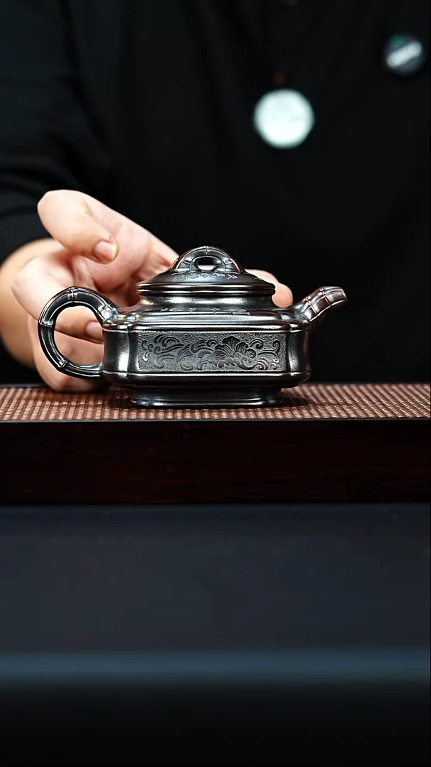 茶壶紫砂宜兴紫砂 铁血红砂 胡鸣凤