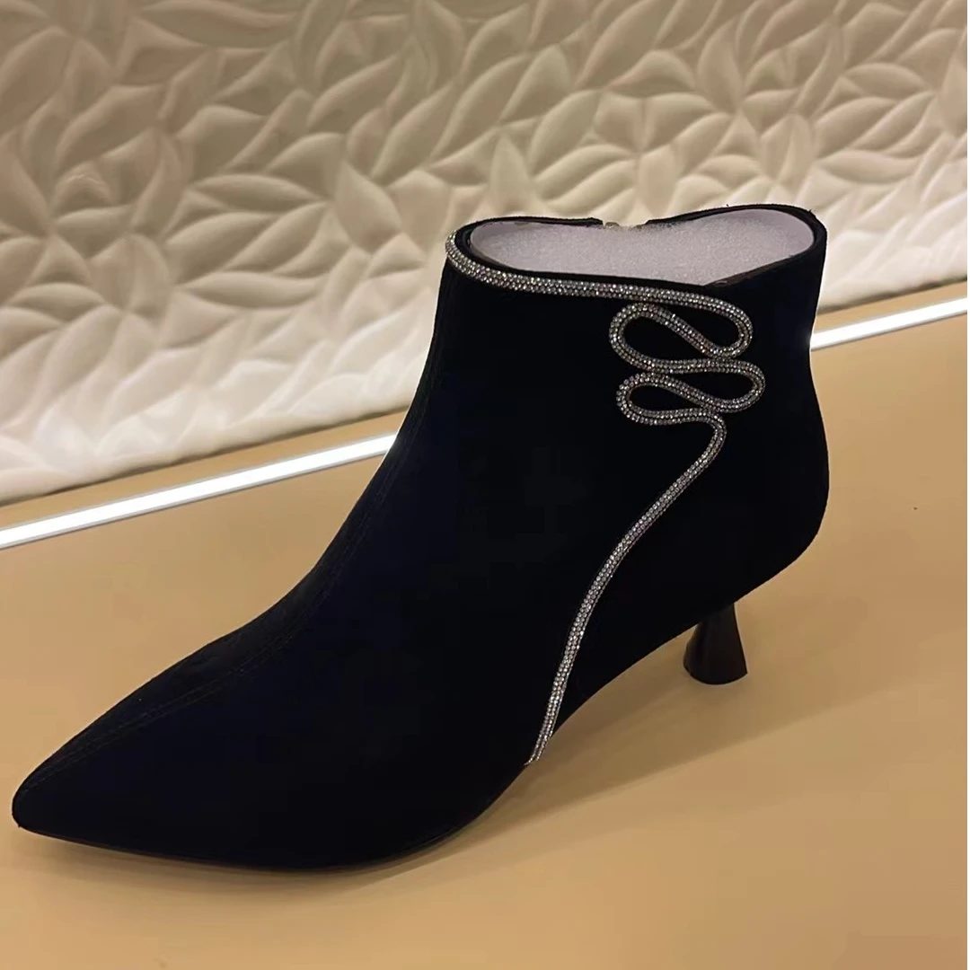 【微时尚】新款夏秋牛皮尖头气质复古褶皱设计款女士单D028