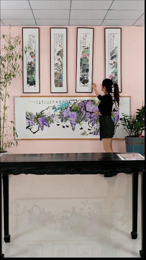 国画杜成鹏《荷花鸳鸯四条屏》手绘带框122*32厘米