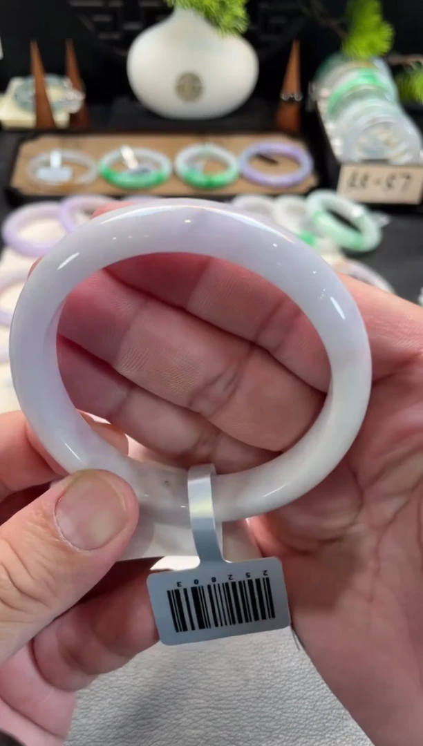 未镶嵌手镯翡翠19号链接 有纹裂 58正圈