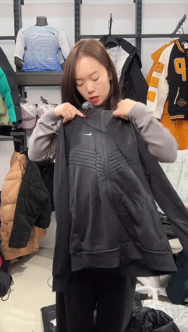 2317闪购编码 Nike/Jordan运动卫衣裤以直播间过款为准 尺码·M