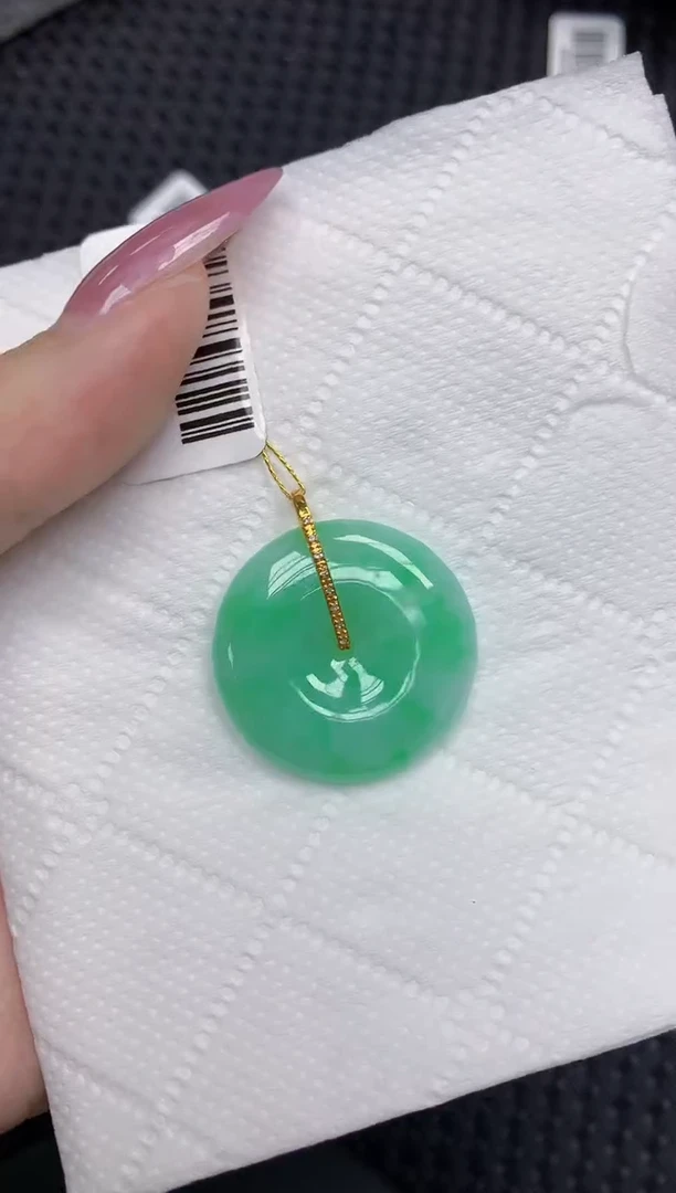 翡翠18K金镶嵌颈饰1111111111